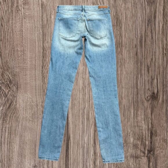 H&M Super Skinny Distressed Jeans Women’s Low Waist Size 26 - Picture 2 of 9